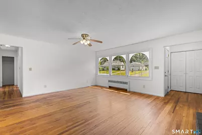 72 Vernon Street, Manchester, CT 06042 - Photo 7