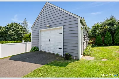 19 Harding Street, Wethersfield, CT 06109 - Photo 35