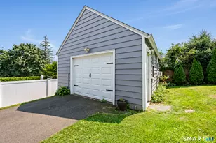 19 Harding St, Wethersfield, CT 06109 - Photo 35