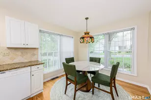 25 Hamden Hills Dr, Hamden, CT 06518 - Photo 11