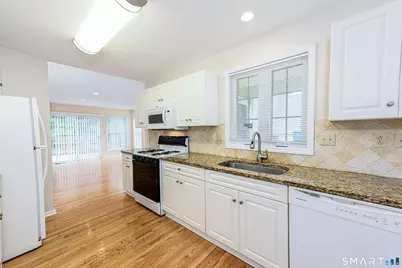 25 Hamden Hills Drive #23, Hamden, CT 06518 - Photo 9