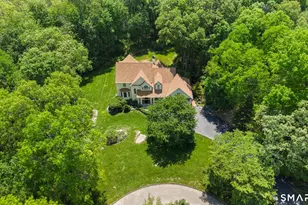 14 Wychwood Ln, Oxford, CT 06478 - Photo 3