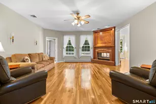 14 Wychwood Ln, Oxford, CT 06478 - Photo 17
