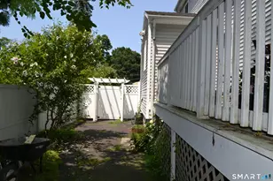 40 Emma Rd, Stamford, CT 06905 - Photo 29