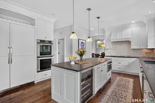 679 Rowland Rd, Fairfield, CT 06824 - Photo 9