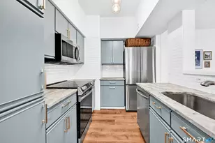 31 High St, East Hartford, CT 06118 - Photo 11