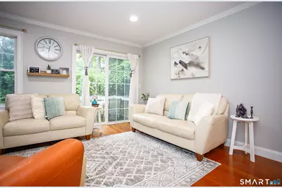 527 West Thames Street #13, Norwich, CT 06360 - Photo 3