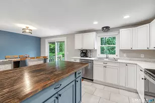 1018 Grassy Hill Rd, Montville, CT 06370 - Photo 13
