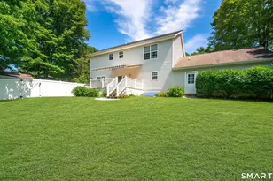 20 Holly Bush Ln, Norwich, CT 06360 - Photo 3