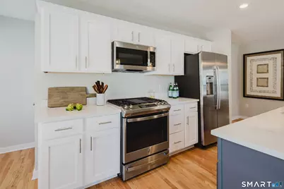 1385 Washington Boulevard #5, Stamford, CT 06902 - Photo 13