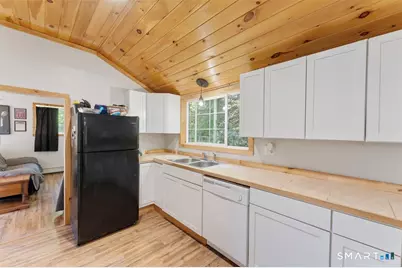 1530 Hartford Pike, Killingly, CT 06243 - Photo 27