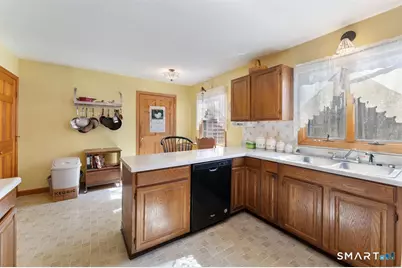 41 Margaret Henry Road, Killingly, CT 06239 - Photo 5