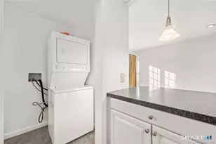 69 George St, Stamford, CT 06902 - Photo 17