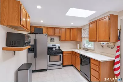 15 Lillian Avenue, New Fairfield, CT 06812 - Photo 9
