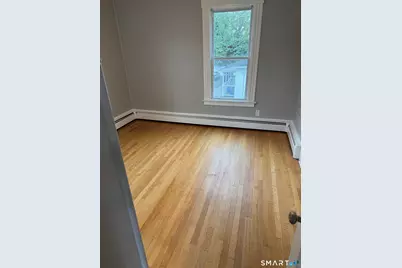 275 Wakelee Avenue, Ansonia, CT 06401 - Photo 15