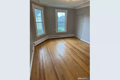 275 Wakelee Avenue, Ansonia, CT 06401 - Photo 9