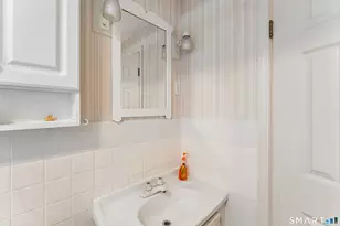 77 Algonquin Trl, Newtown, CT 06482 - Photo 33