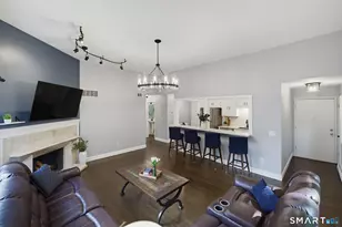 11 Byrne Ct, Farmington, CT 06032 - Photo 3