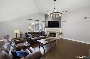 11 Byrne Ct, Farmington, CT 06032 - Photo 5