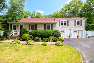 556 Pepper St, Monroe, CT 06468 - Photo 1