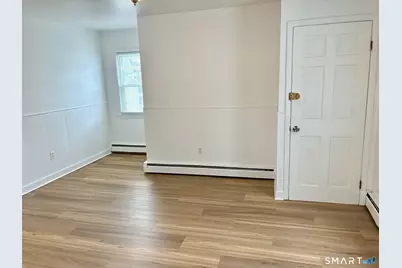 658 Beechmont Avenue, Bridgeport, CT 06606 - Photo 7