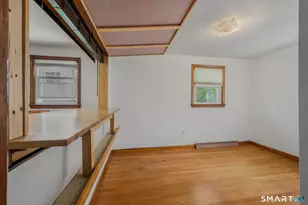 20 Sander St, New London, CT 06320 - Photo 17
