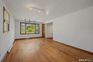 20 Sander St, New London, CT 06320 - Photo 7