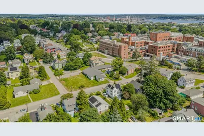 20 Sander Street, New London, CT 06320 - Photo 37