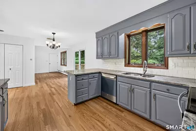 18 Old Parish Drive, South Windsor, CT 06074 - Photo 7
