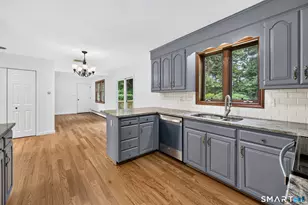 18 Old Parish Dr, South Windsor, CT 06074 - Photo 7