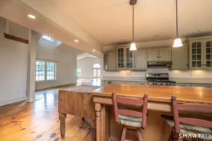 19 High St, Middlefield, CT 06455 - Photo 9