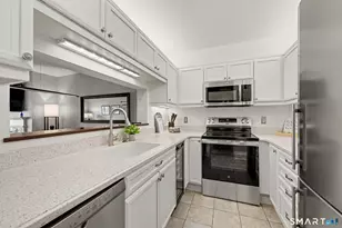 43 Harbor Dr, Stamford, CT 06902 - Photo 13