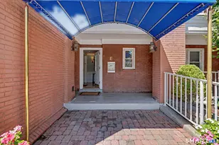 43 Harbor Dr, Stamford, CT 06902 - Photo 3