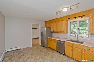 1 Autumn Dr, Enfield, CT 06082 - Photo 5