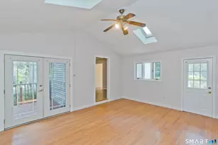 1 Autumn Dr, Enfield, CT 06082 - Photo 9