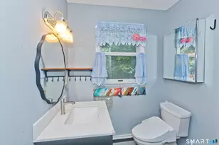 1 Autumn Dr, Enfield, CT 06082 - Photo 17
