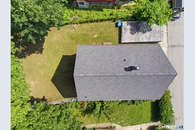 35 Moore Avenue, New London, CT 06320 - Photo 9