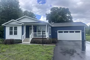 67 Middle Rd, Enfield, CT 06082 - Photo 1