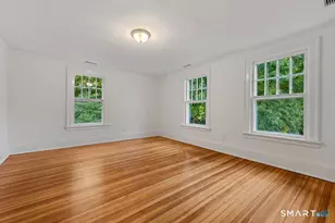 592 W Hill Rd, Stamford, CT 06902 - Photo 21