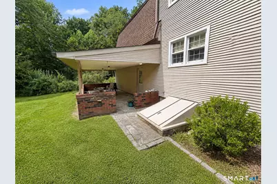 556 Forest Road, Orange, CT 06477 - Photo 23