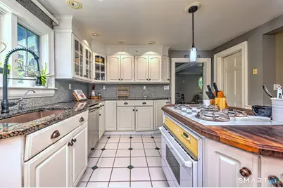 409 Dogburn Lane, Orange, CT 06477 - Photo 17