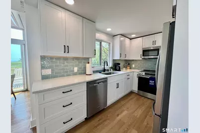 18 Brown Street, Guilford, CT 06437 - Photo 7