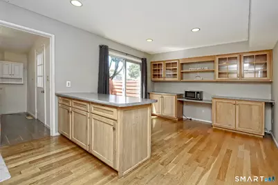 25 Greenwich Way #25, Milford, CT 06460 - Photo 13