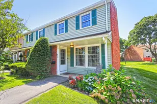 25 Greenwich Way, Milford, CT 06460 - Photo 1