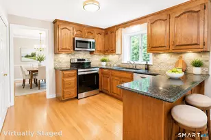 35 Briar Hill Rd, Avon, CT 06001 - Photo 3