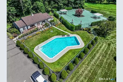 89 Heatherwood Drive #89, Brookfield, CT 06804 - Photo 3