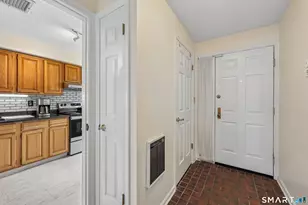 43 Highland Rd, Stamford, CT 06902 - Photo 7