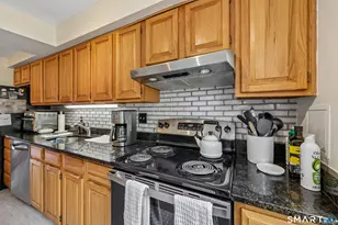 43 Highland Rd, Stamford, CT 06902 - Photo 9