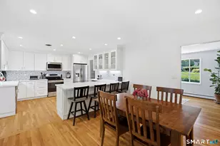 44 River Hill Dr, Stamford, CT 06902 - Photo 5