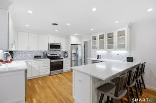 44 River Hill Dr, Stamford, CT 06902 - Photo 3